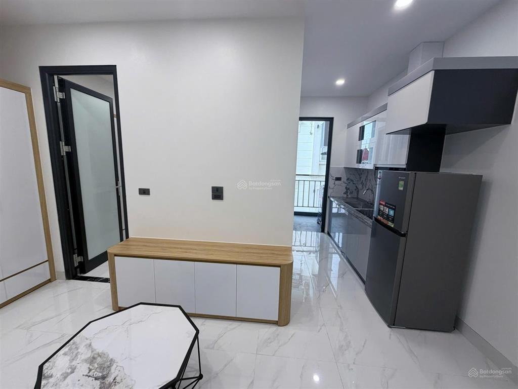 Cho thuê chmn sát hồ tây 191 trích sài  ngõ ô tô  căn 1  2pn + khách  đủ đồ  giá 8.6 triệu/th