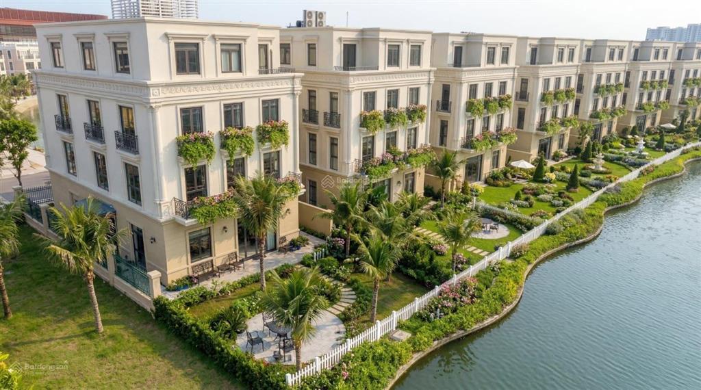 Đúng 7,8 tỷ sở hữu liền kề 90m  view sân golf 36 hố