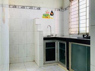 Bán căn hộ 109 nguyễn biểu q.5, căn góc