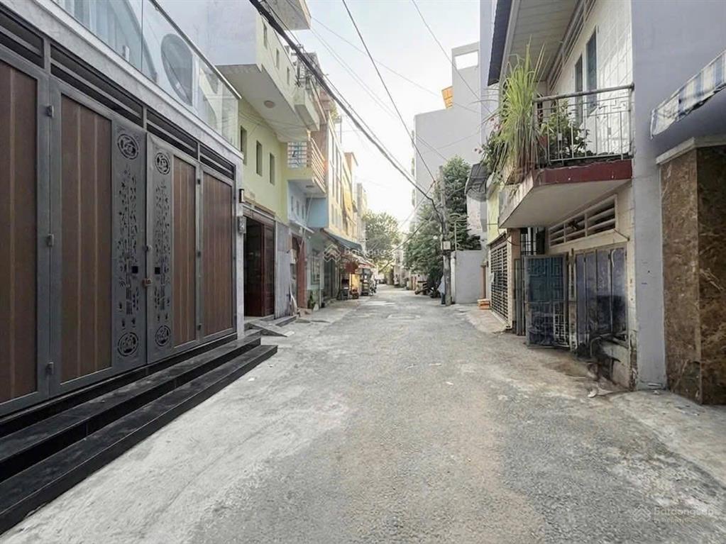Bán đất tặng nhà  liền kề tên lửa  quận bình tân  ngang 4,5 x 18  giá hơn 5 tỷ xíu