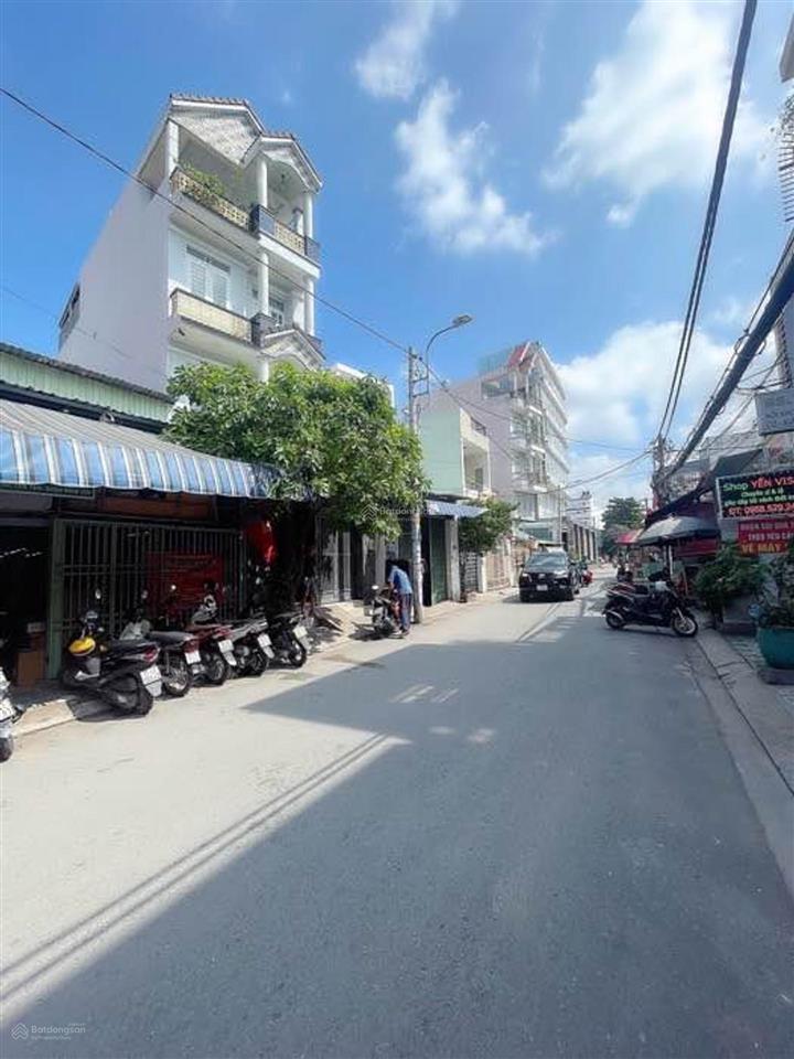 Nhà lớn giá hạt dẻ  trung tâm quận bình tân ngang chà bá 5m  đường xe hơi  chỉ 5.x tỷ