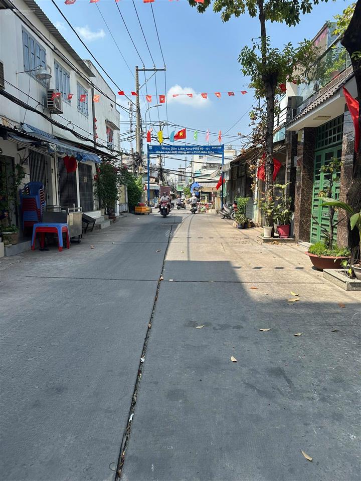 Nhà bán bình tân  giáp quận 6  đường xe tải 8m  kề khu tên lửa  4 x 15  chỉ 5.x tỷ