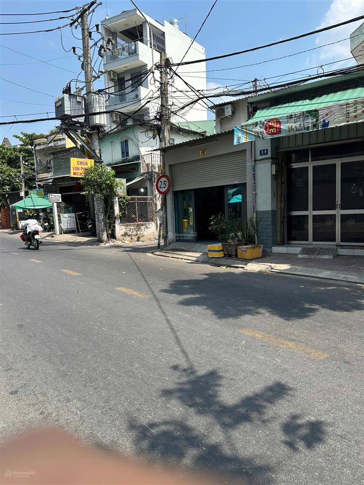 Cực hot nhà tỉnh lộ 10 ngang khủng hiếm có 13m nở hậu 17m  bình tâm đường xe hơi giá chỉ 6.x