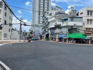Nhà kề tên lửa  ngang hiếm 6m bình tân  diện tích rộng {100m} giá chỉ 6.x tỷ