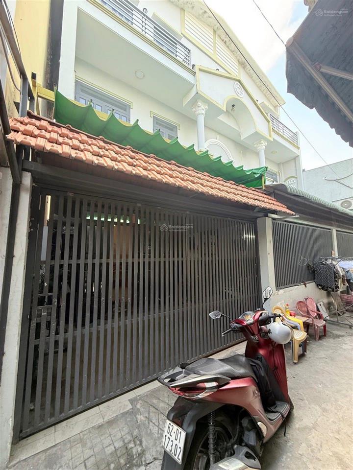 Sát tên lửa  nhà đẹp  giá hời  bình tân  ngang khủng 12m (124m2)  3 tầng  giá chỉ 5. x tỷ