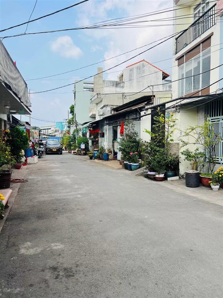 Nhà mới keng  đất mới  bình tân  đường xe hơi  4x18  chỉ hơn 6 tỷ xíu