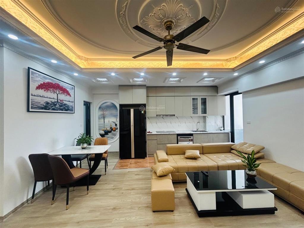Nhỉnh 4 tỷ, căn hộ nơ 2 pháp vân, diện tích 70m, 2 ngủ, 2 wc full nội thất, lô góc 3 mặt thoáng.