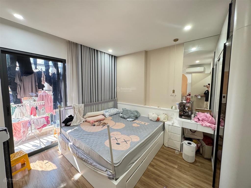 Imperia sky garden căn hộ 100m, 3 ngủ, 2 vệ sinh, lô góc 3 mặt thoáng, full nội thất giá 10 tỷ