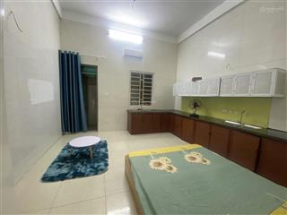 Cho thuê phòng trọ khép kín hồ tùng mậu phú diễn bắc từ liêm, dt 28m2 giá 3,5 triệu