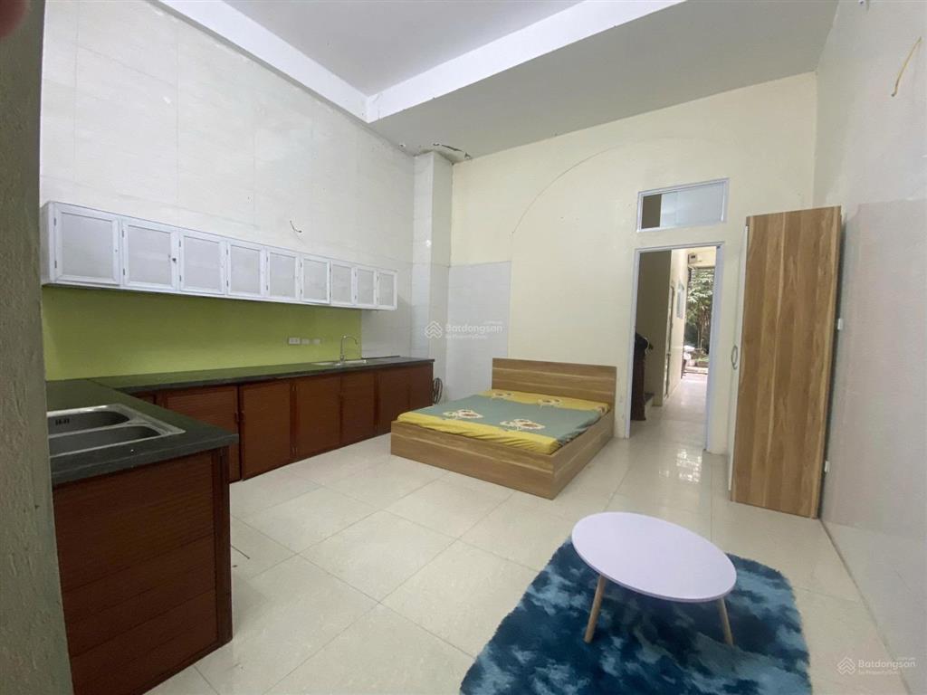 Cho thuê phòng trọ khép kín hồ tùng mậu phú diễn bắc từ liêm, dt 28m2 giá 3,5 triệu