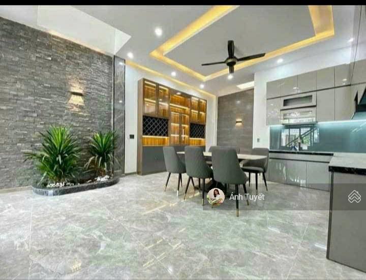 Bán gấp nhà 1 trệt, 1 lầu chợ bình chánh 7x17m, 126m2 giá 680 triệu sổ hồng riêng