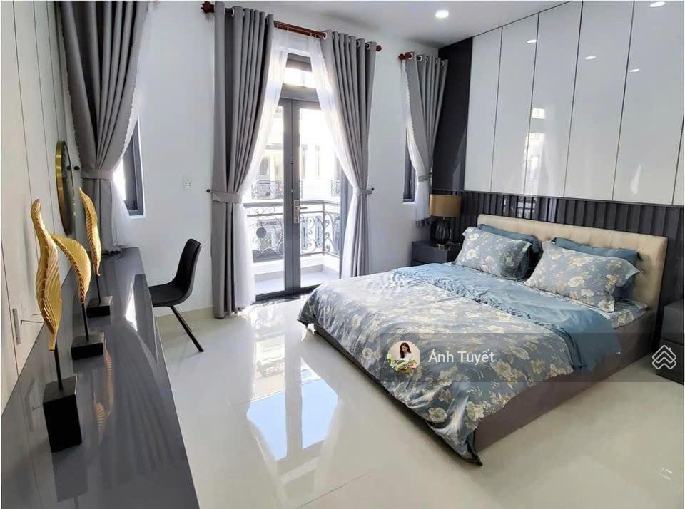 Bán gấp nhà 1 trệt, 1 lầu chợ bình chánh 7x17m, 126m2 giá 680 triệu sổ hồng riêng