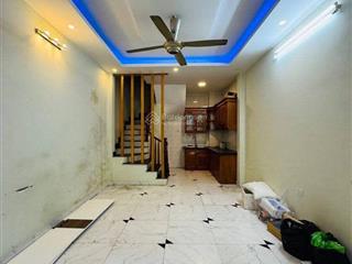 #tamtrinh yên sở nhà đẹp dân xây chắc chắn, ô tô đỗ cổng
30m2 5 tầng mt 3.6m