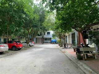 Duy nhất bán 1 lô khu 3 đại phúc tpbn. nhìn giữa vườn hoa hoàn hảo 100% không lỗi