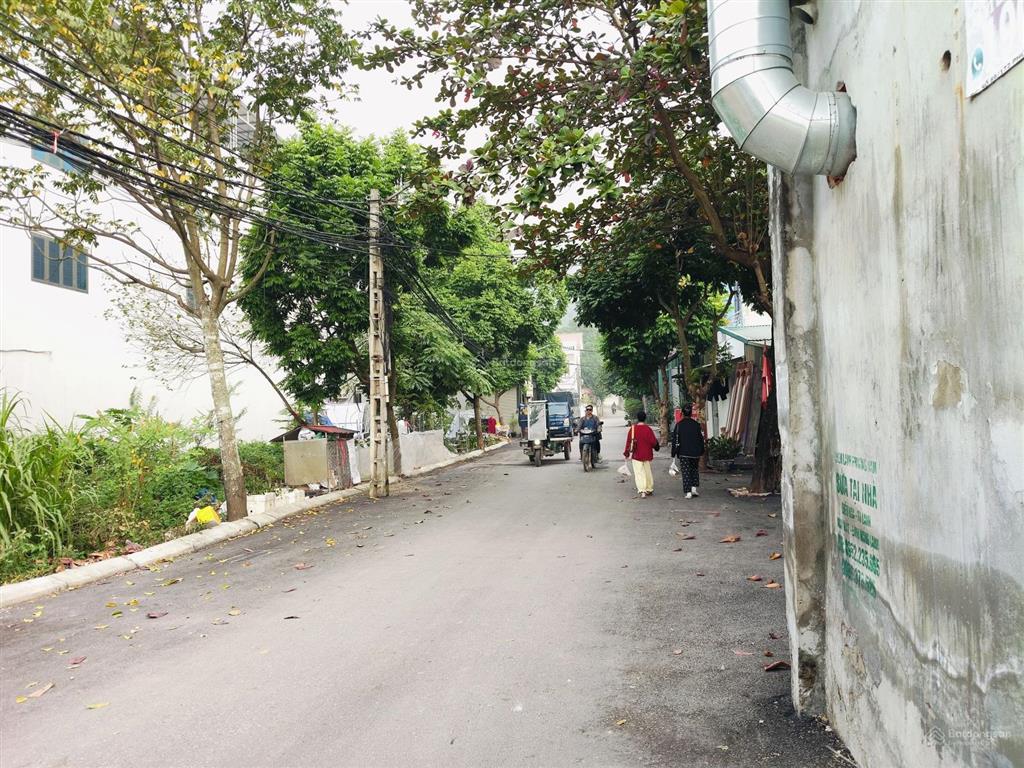 Bán đất full thổ cư gần 1000m2 nam sơn. ngay kcn và goertek