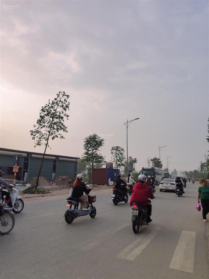 Bán đất full thổ cư gần 1000m2 nam sơn. ngay kcn và goertek