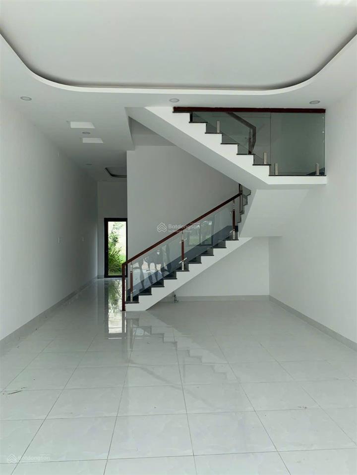 Bán nhà tại nhà ở xã hội kcn cầu tràm, 1,7 tỷ, 100m2, đẹp, nhiều tiện ích