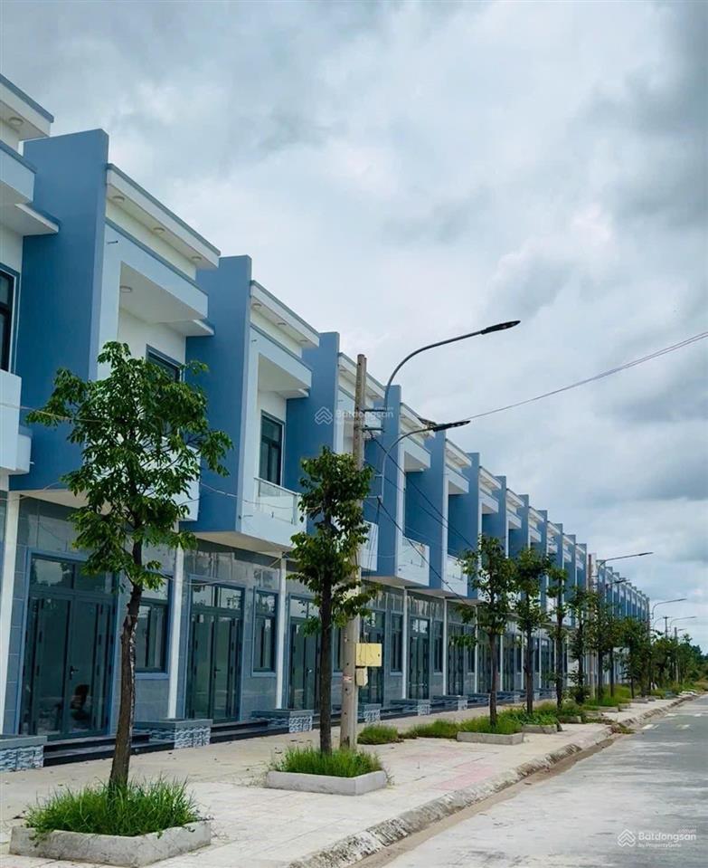 Bán nhà tại nhà ở xã hội kcn cầu tràm, 1,7 tỷ, 100m2, đẹp, nhiều tiện ích