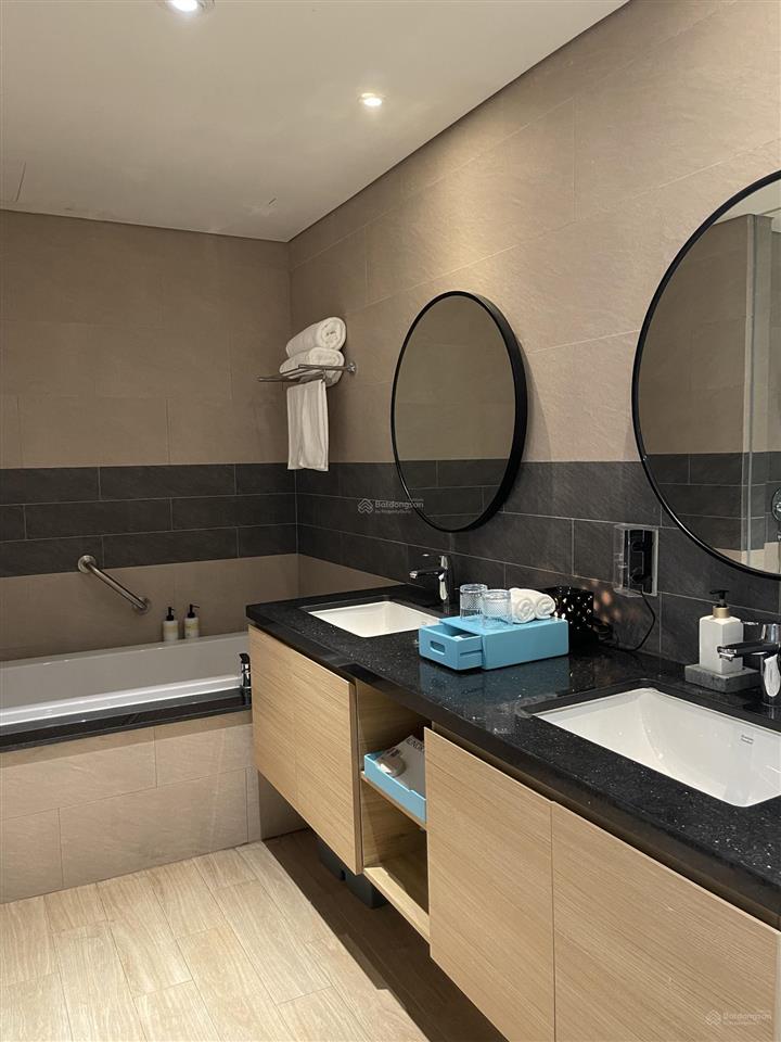 Cho thuê căn hộ tầng cao view chính biển citadines.