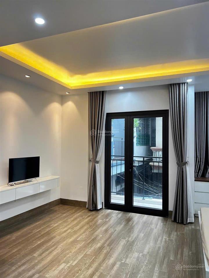 Chính chủ cho thuê căn hộ mini mới  full nội thất tây hồ  thang máy  cách ô tô 10m