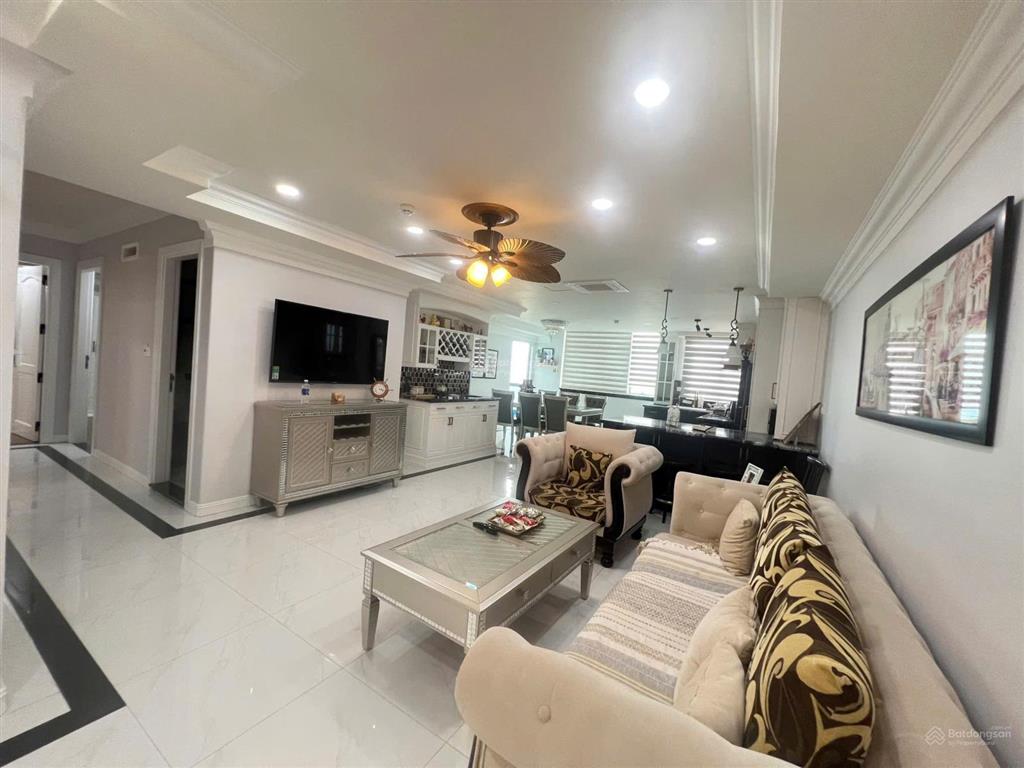 "dinh thự trên không" 136m2 đập thông độc bản  04 trần phú  full nội thất cao cấp