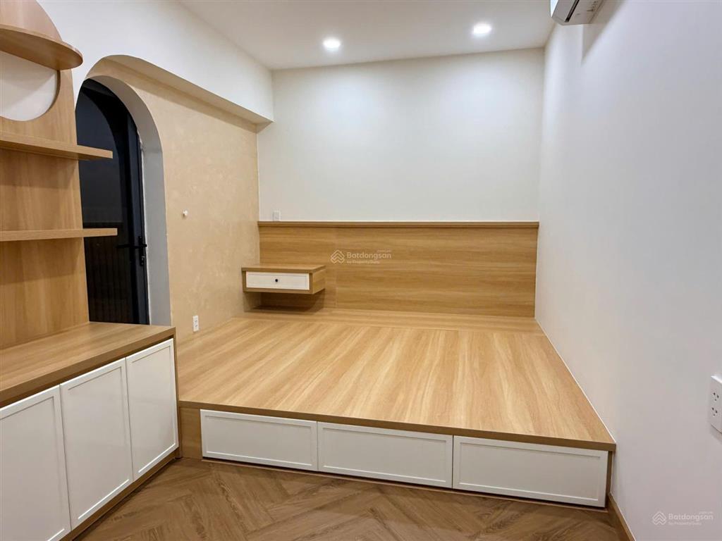 Bán cc 54m2, 1pn+, 1wc tại ph nha trang, căn góc trực biển, giá tốt
