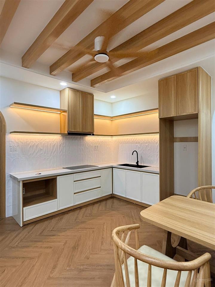 Bán cc 54m2, 1pn+, 1wc tại ph nha trang, căn góc trực biển, giá tốt