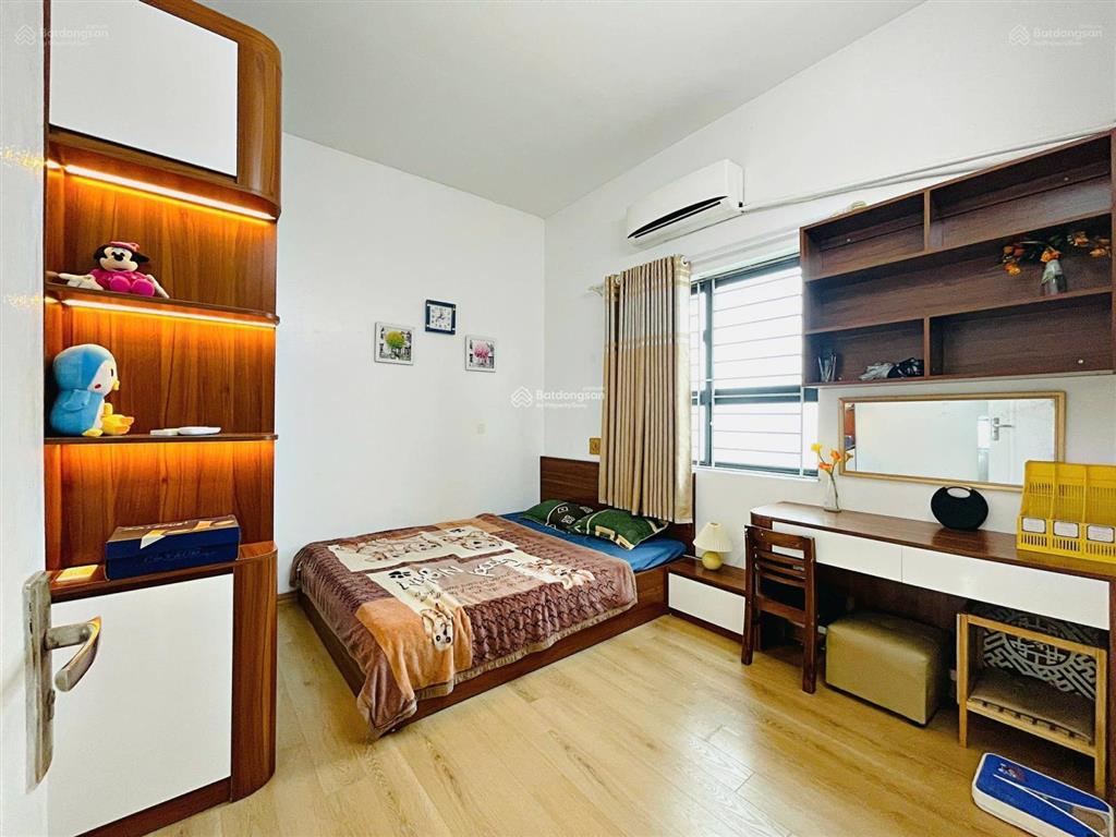 Chính chủ cần bán chung cư học viện hậu cần, ngọc thụy, long biên 74m², 2 phòng ngủ, 2 vệ sinh.