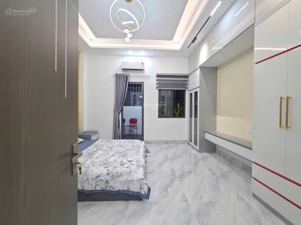 Bán nhà hoàn công kế bên trường học chợ bệnh viện giá 5 tỷ 200 triệu