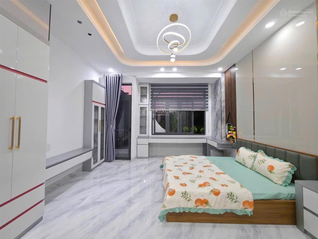 Bán nhà hoàn công kế bên trường học chợ bệnh viện giá 5 tỷ 200 triệu