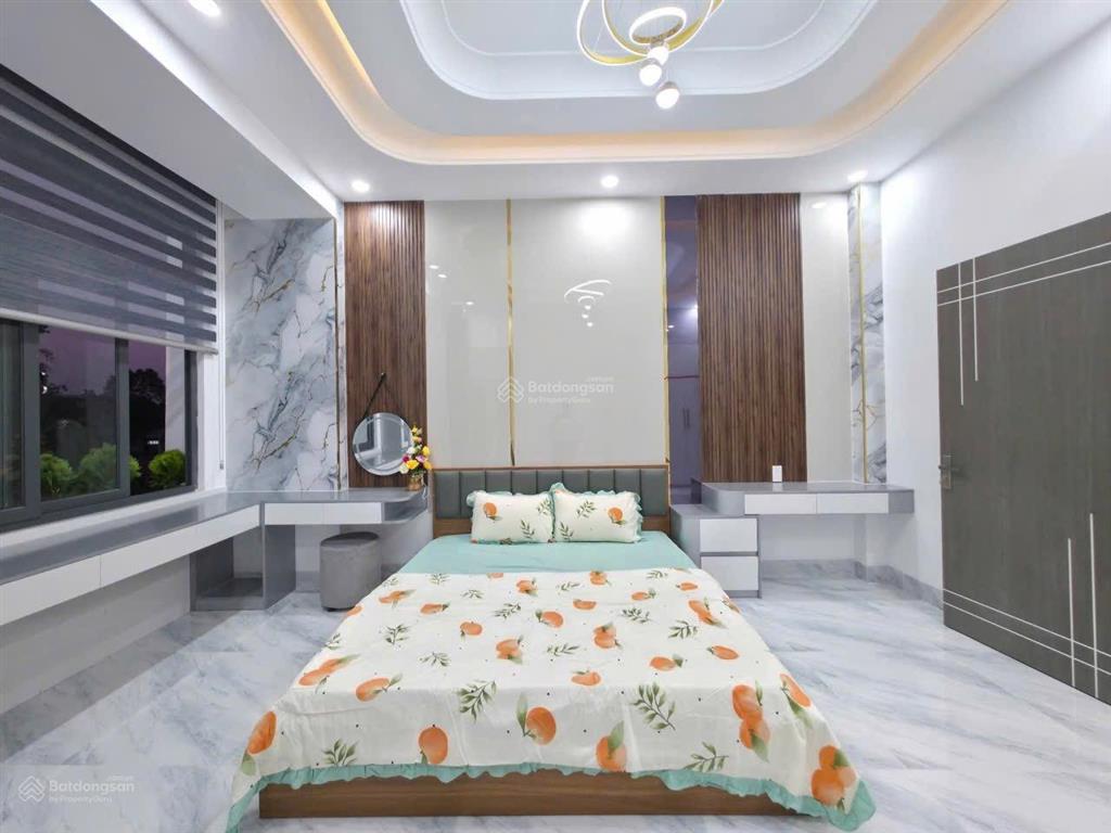 Bán nhà hoàn công kế bên trường học chợ bệnh viện giá 5 tỷ 200 triệu