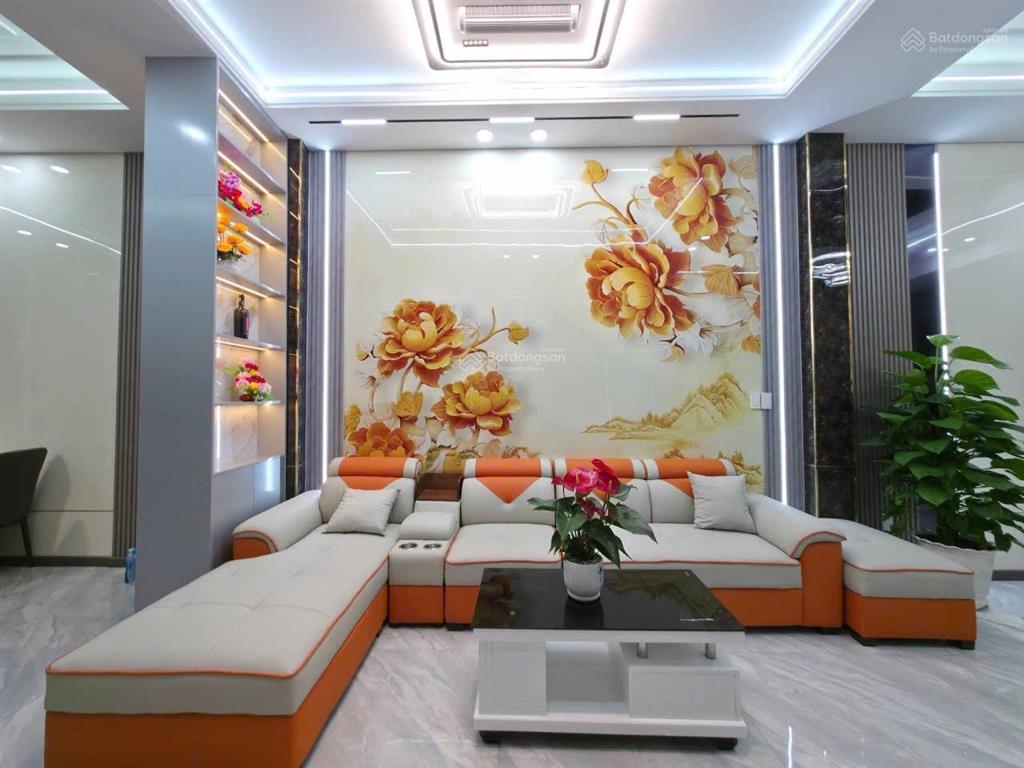 Bán nhà hoàn công kế bên trường học chợ bệnh viện giá 5 tỷ 200 triệu