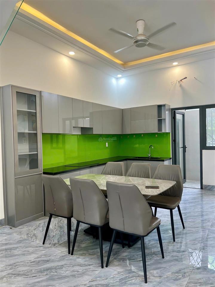 Cho thuê nhà đẹp gần vsip 1 & aeon mall, bình dương