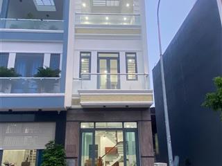 Cho thuê nhà trong khu dân trí cao có bảo vệ 24/24