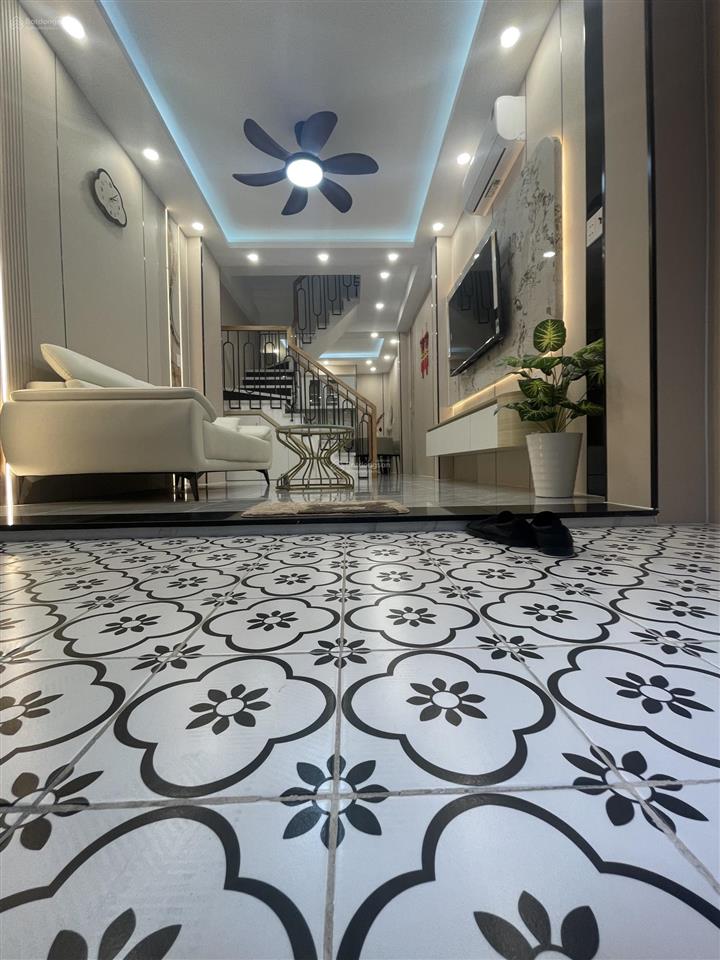 Nhà mới 2 tầng gần đh văn lang bình thạnh  dt 33m  shr  không quy hoạch