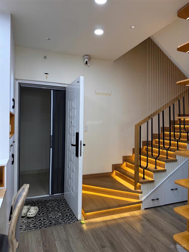 Bán duplex thiết kế cao cấp 4pn, 4wc, có sân thượng riêng dọn vào ở ngay