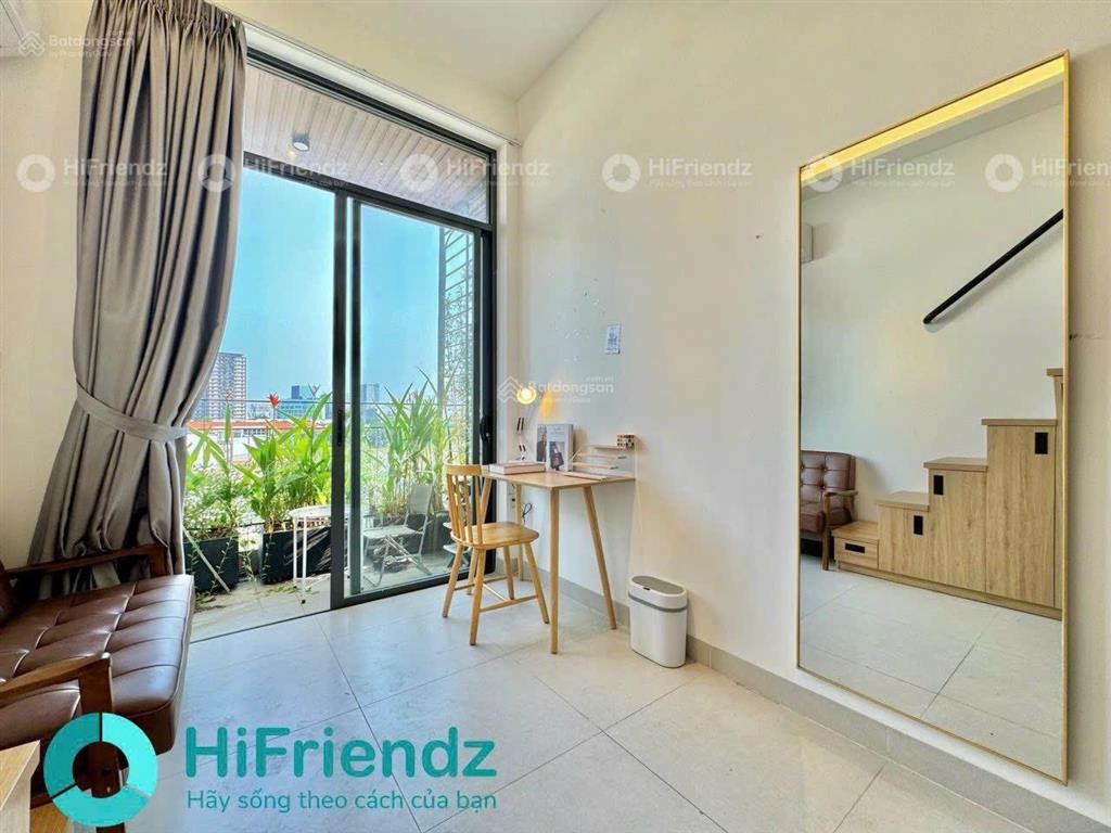 Cho thuê phòng nội thất mới 100%  thang máy  hầm xe luxury nằm ngay trung tâm bình thạnh