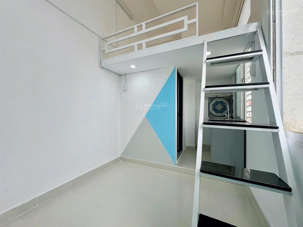 Cho thuê phòng mới  gác cao  cửa sổ siêu thoáng mát nằm ngay trung tâm quận bình thạnh
