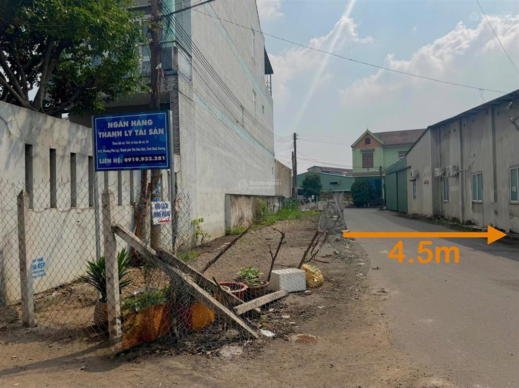 Lô góc 2 mặt tiền ngay mỹ phước tân vạn, thủ dầu một, bd chỉ 2 tỷ 8  không mua giờ là mất!