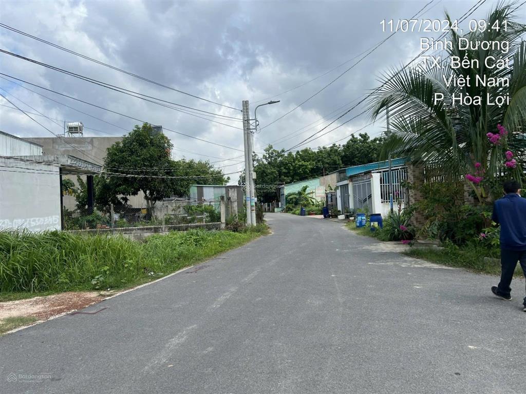 Dt lớn 1846,4 m2 = 3 tỷ 379 phường hòa lợi, bến cát bình dương