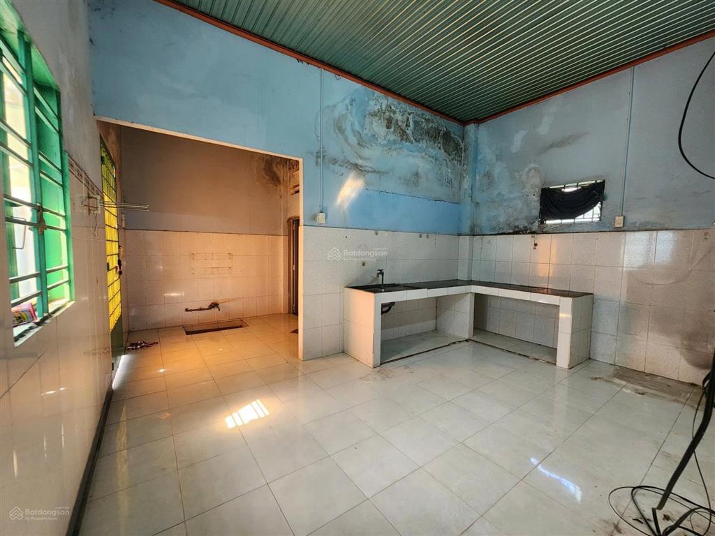 Bán nhà riêng tại đường 33, tân thông hội, huyện củ chi, 2,82 tỷ, 136,7 m2 giá siêu hời