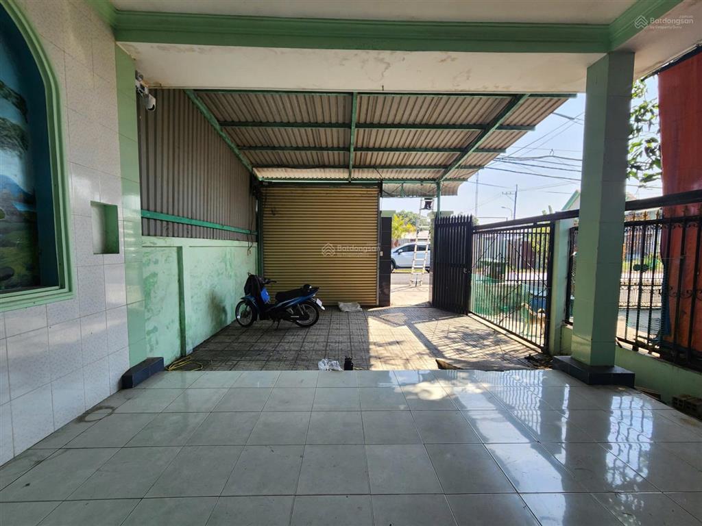 Bán nhà riêng tại đường 33, tân thông hội, huyện củ chi, 2,82 tỷ, 136,7 m2 giá siêu hời