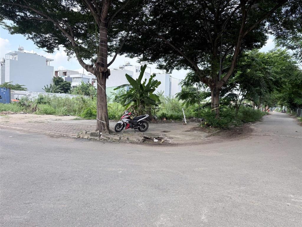 Lô góc 499,5m² đất xây biệt thự tuyệt đẹp mát mẻ phú hữu, quận 9, hcm