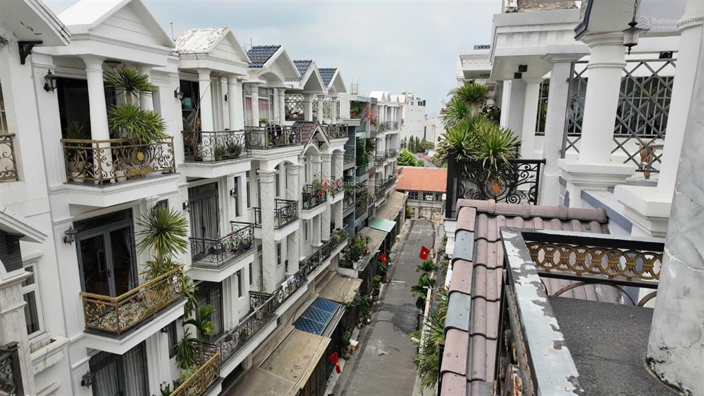 114,684 triệu/m2 nhà đẹp khu đồng bộ 497 phạm văn chiêu gò vấp