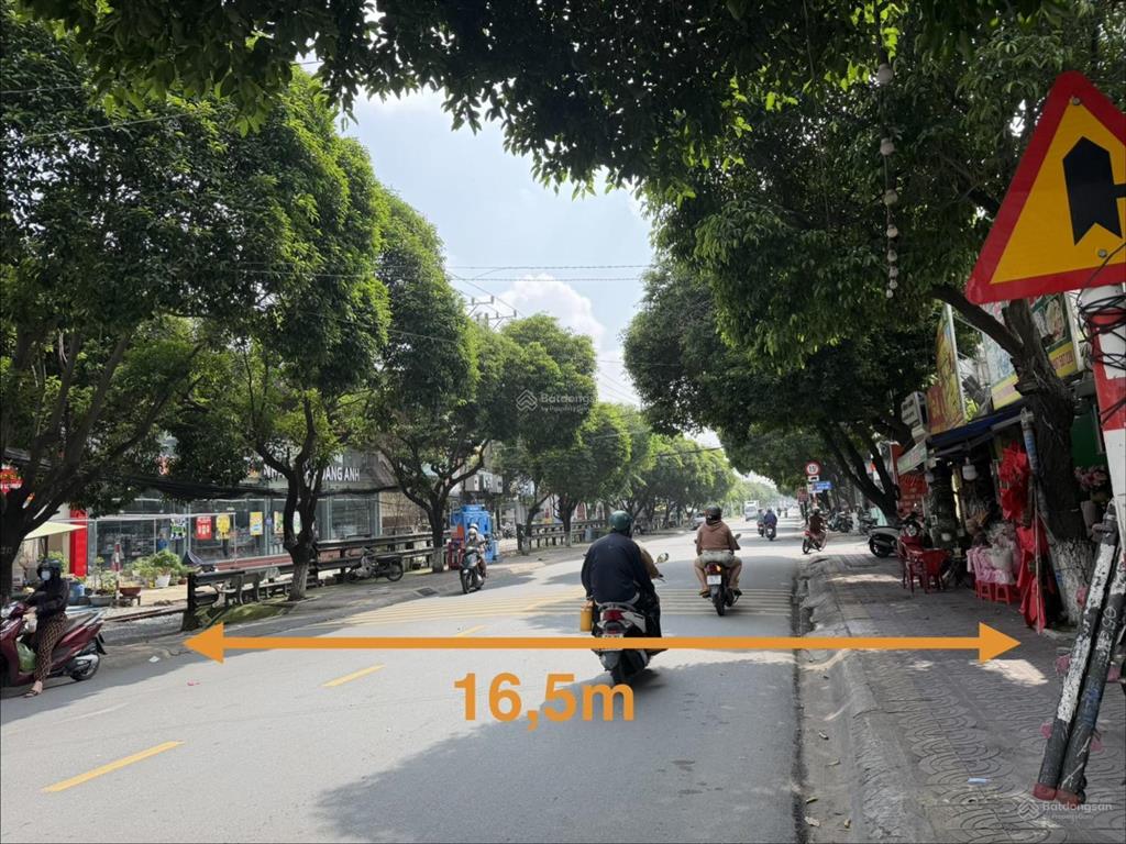 111,8m2 nhà mặt tiền nở hậu khu đường lý thường kiệt, dĩ an, bình dương