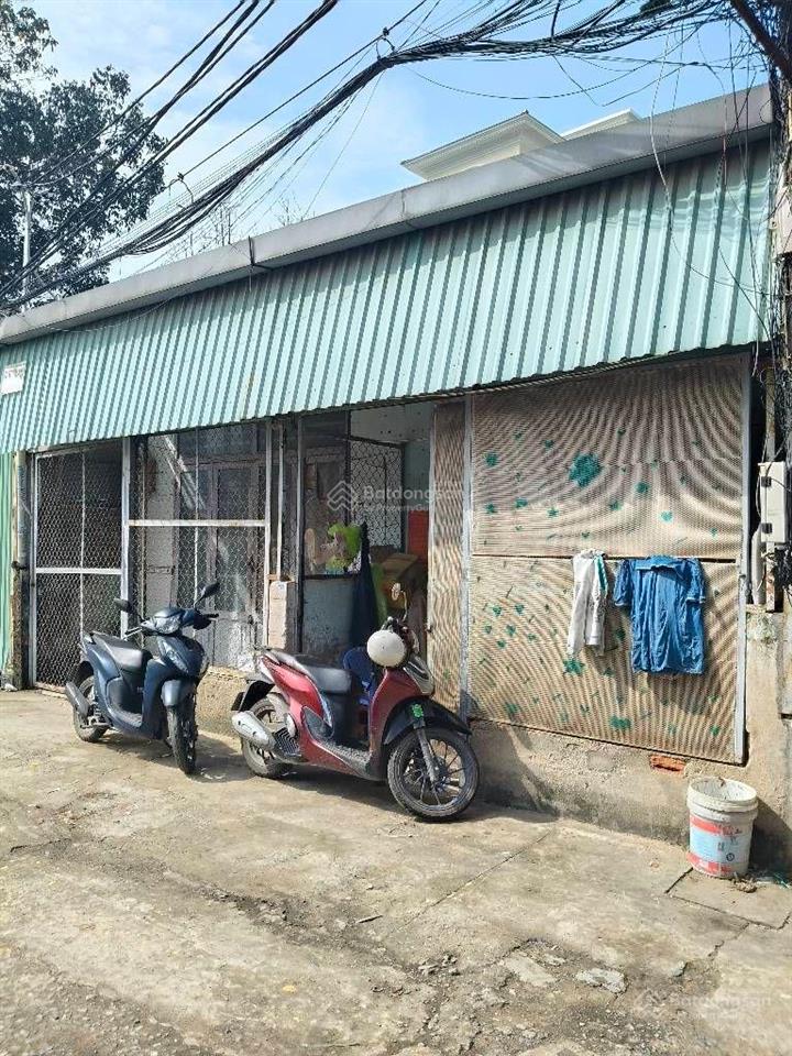 Nhà c4 tiện xây biệt thự. 195m2 thổ cư ngang hơn 11m. hẻm thông 5m cách mt 100m. giá 10,8tỷ tl