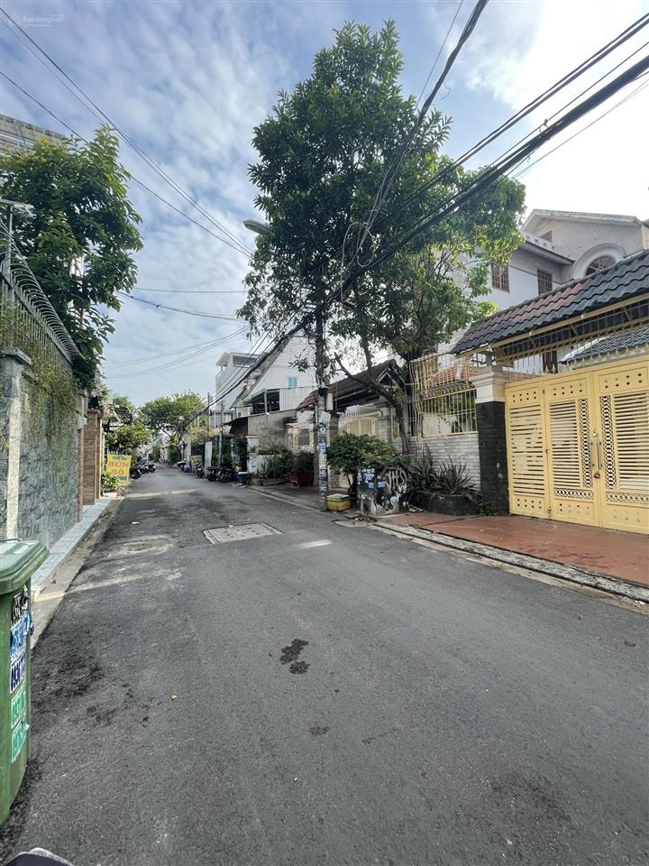 Biệt thự mt ngang 10m trung mỹ tây . 10*25 1trệt3lầu mt nhựa 8m thông . giá 16tỷ tl