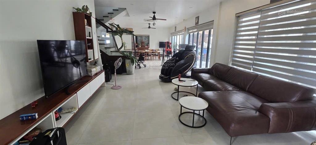 Biệt thự khu vip senturia vườn lài, an phú đông. 16*23 shr cn 372m2 . đường nội khu 12m thông