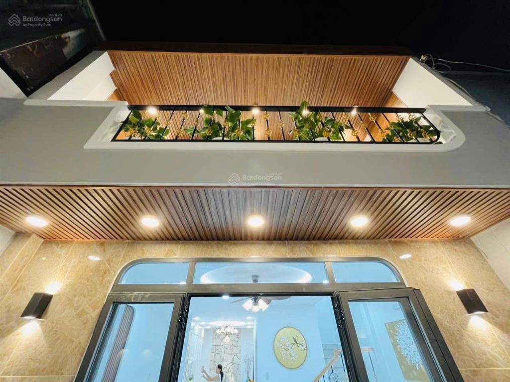 Nhà đẹp shr p6, ngay chợ an nhơn gò vấp, dt 5,4*13 shr cn 50m2. sân vườn + nội thất đẹp, 5,75tỷ