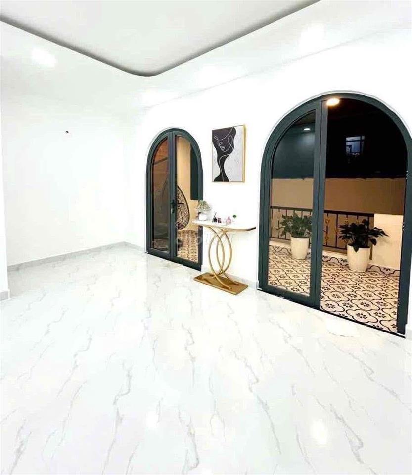 Nhà đẹp shr p6, ngay chợ an nhơn gò vấp, dt 5,4*13 shr cn 50m2. sân vườn + nội thất đẹp, 5,75tỷ